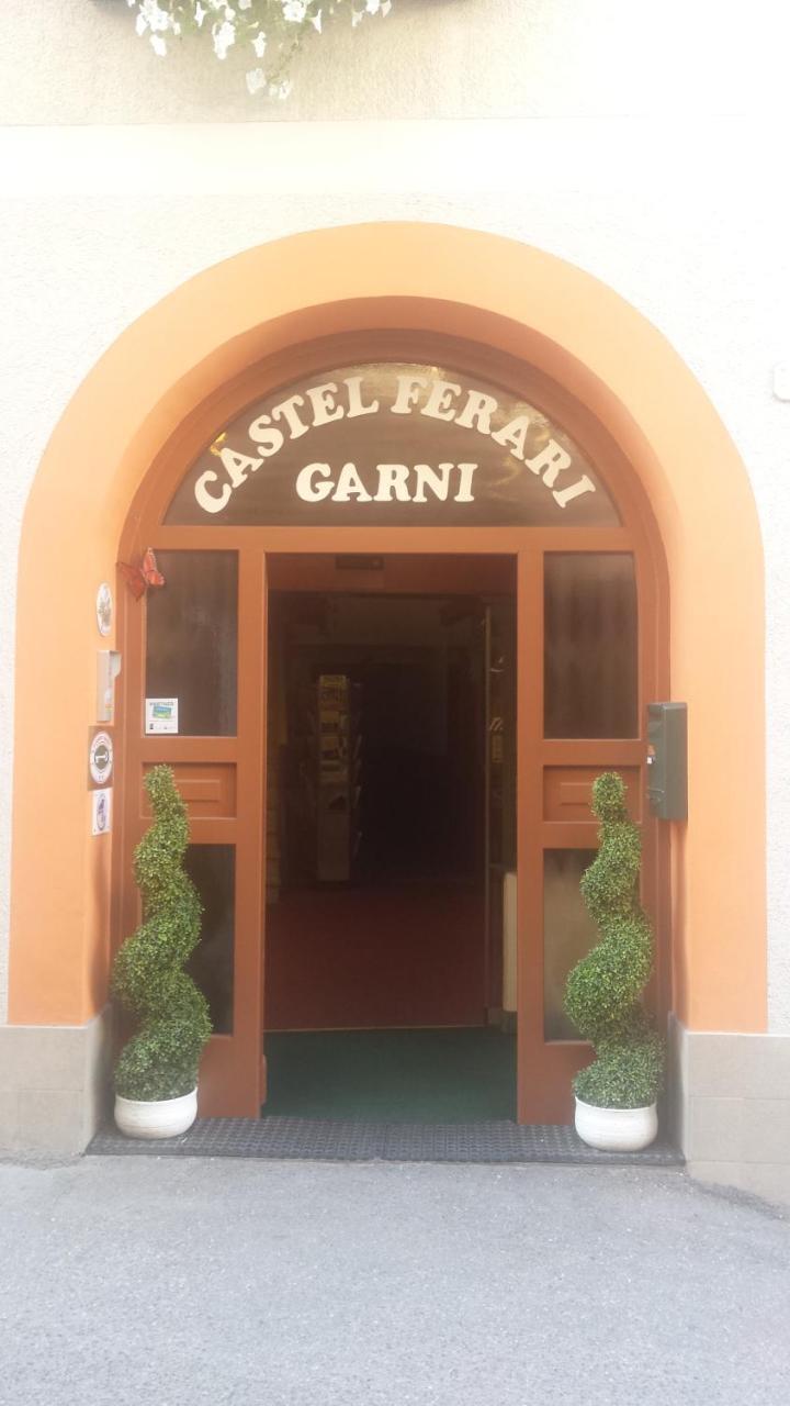 Garni Castel Ferari Hotell Tuenno Exteriör bild